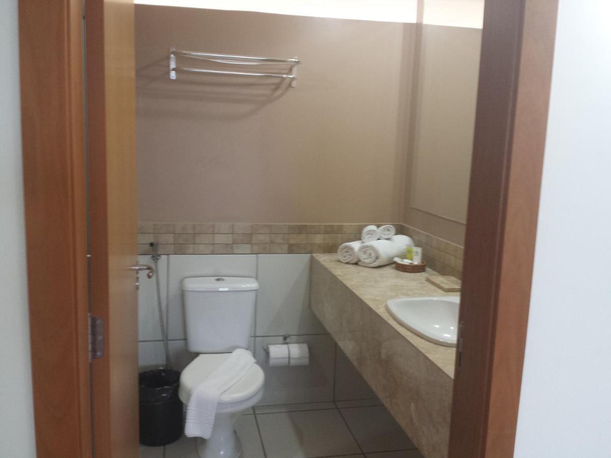 Flat Le Jardin Suites Caldas Novas Exterior photo