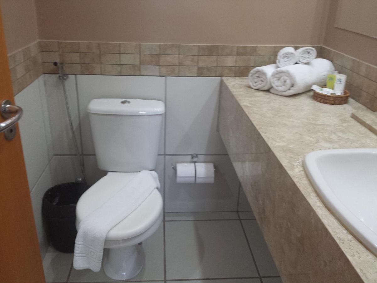 Flat Le Jardin Suites Caldas Novas Exterior photo